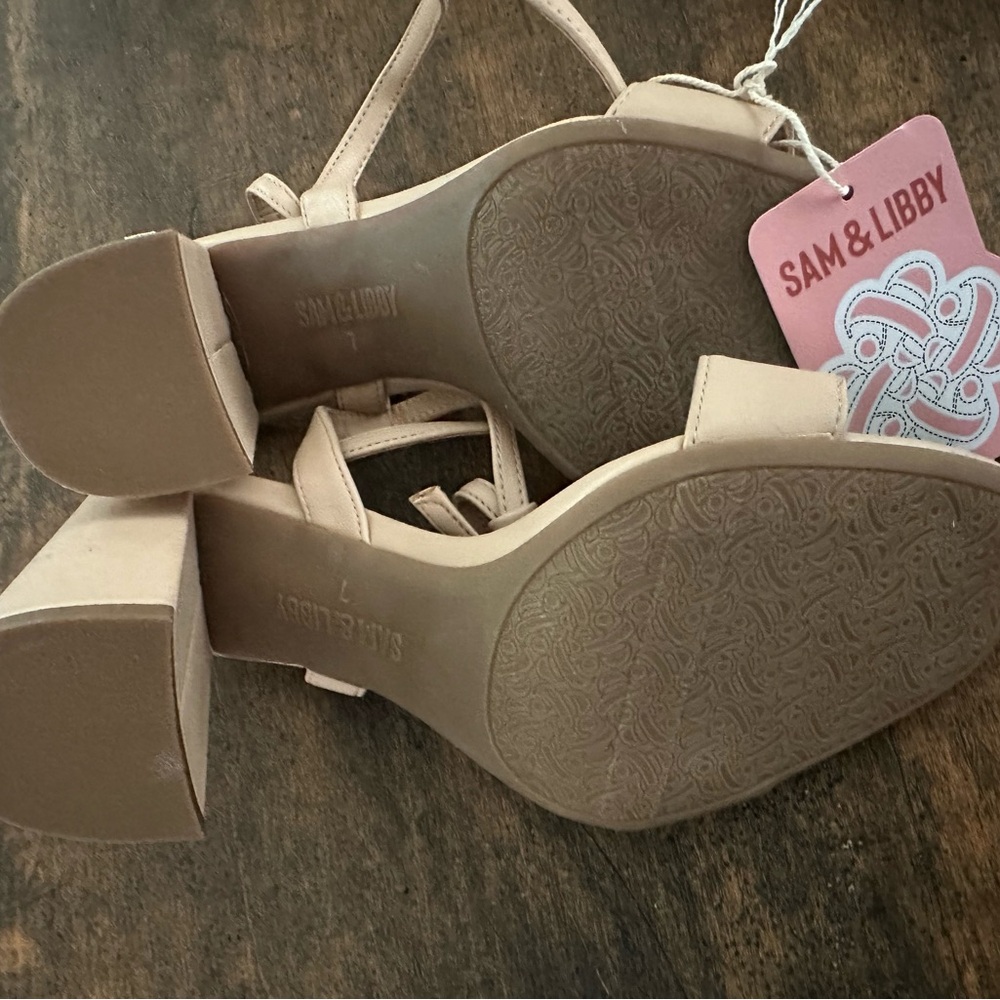 Sam & Libby Women's Beige Heeled Sandals - Picture 3 of 3